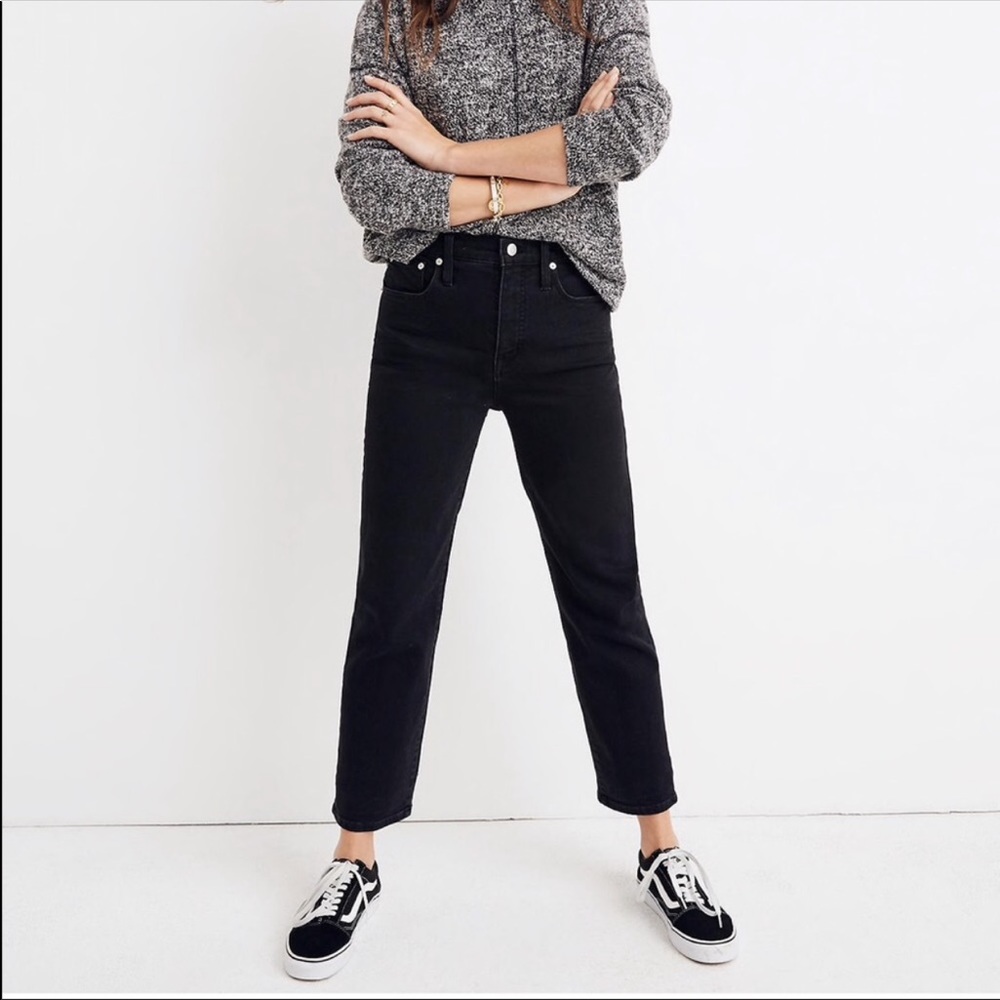 Size 25 Classic Straight Jeans in Luna Wash